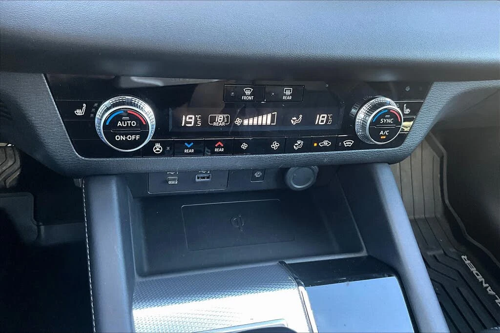 Mitsubishi Outlander GT * PANO* HEAD-UP* 360CAM* BLINDSPOT*  | Mobile.bg   12