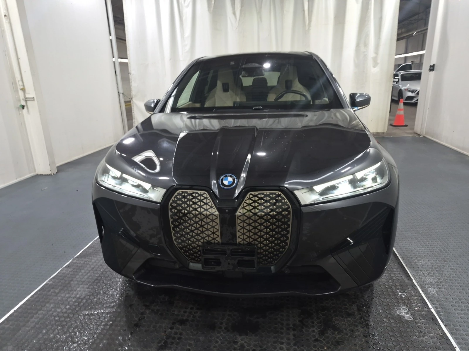 BMW iX xDrive50i | Mobile.bg � ����������� 2