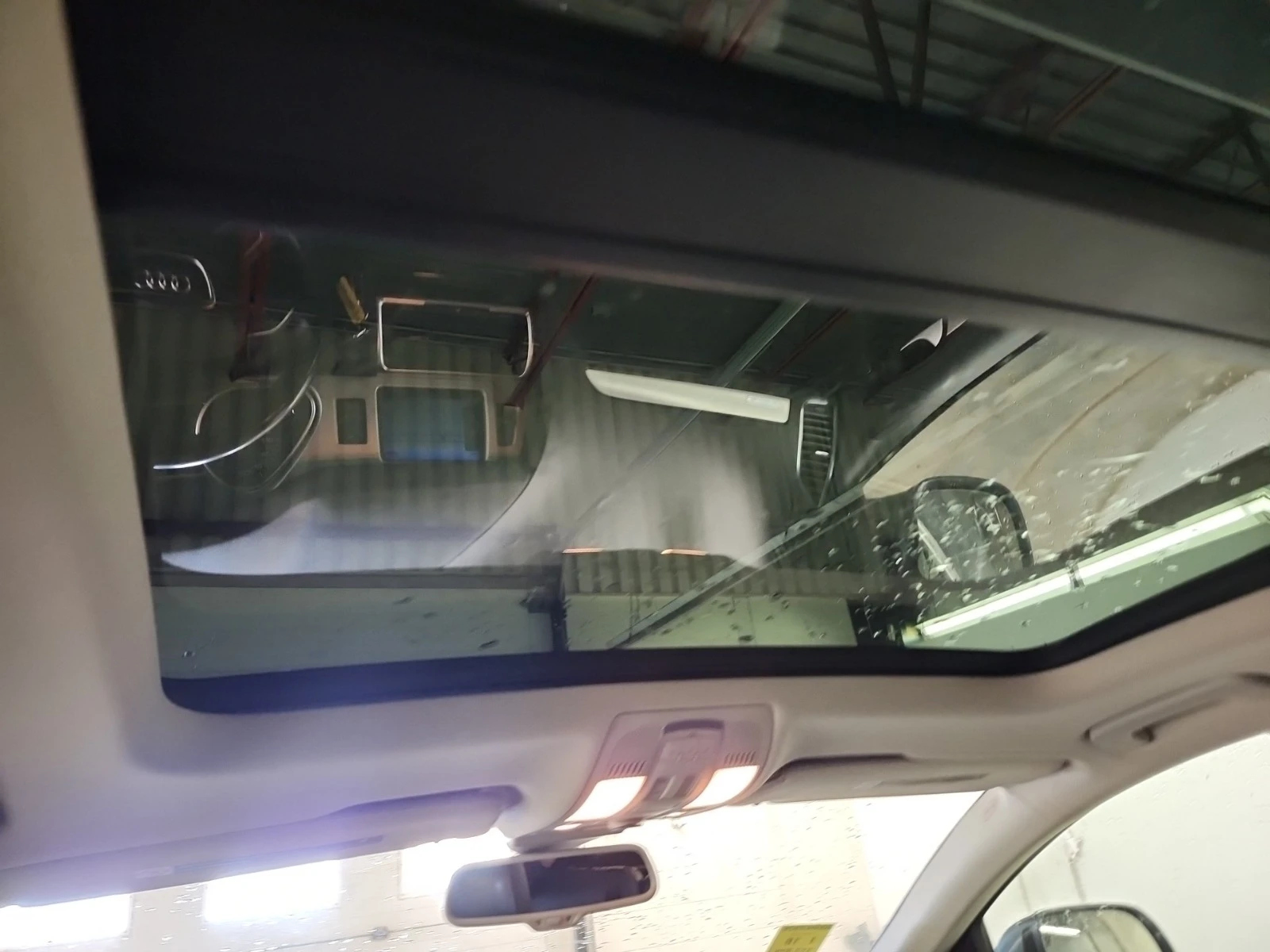 Audi Q7 3.0T SPORT | 7 ����� | ������ | �������� ������� | | Mobile.bg � ����������� 14