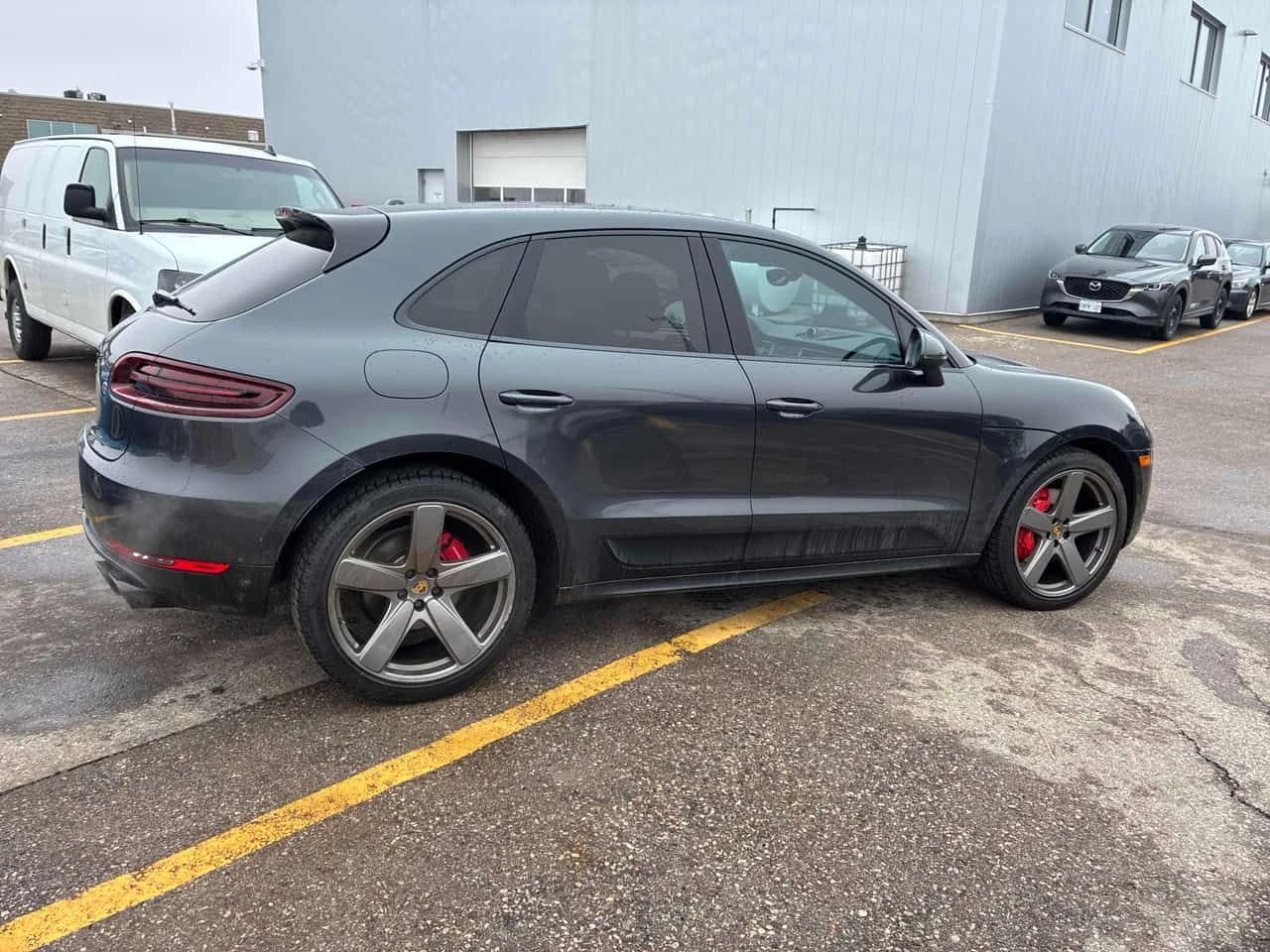 Porsche Macan * GTS * PANORAMA* KEYLESS* ПОДГРЕВИ* , снимка 3 - Автомобили и джипове - 53819538