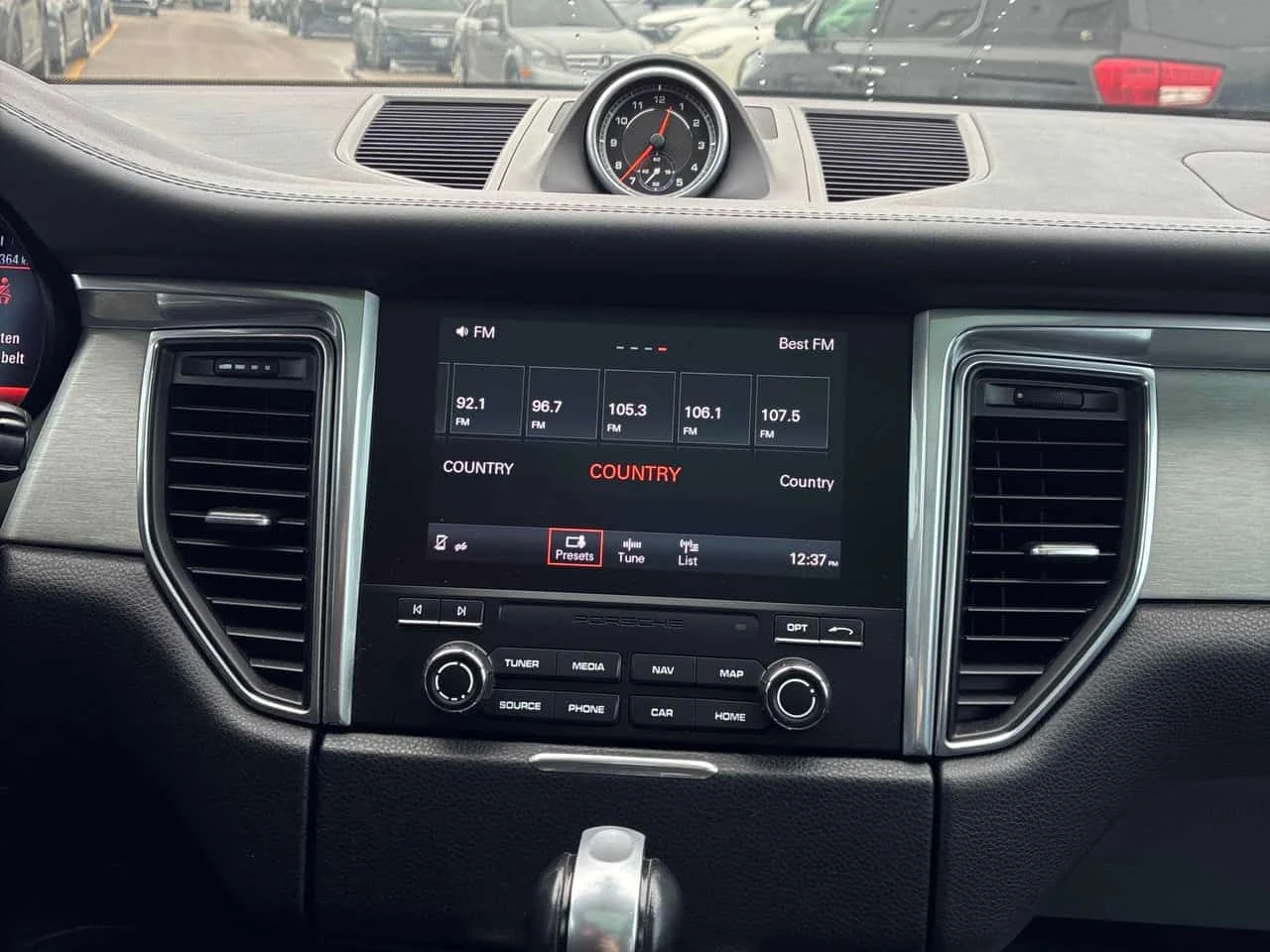 Porsche Macan * GTS * PANORAMA* KEYLESS* ПОДГРЕВИ* , снимка 9 - Автомобили и джипове - 53819538