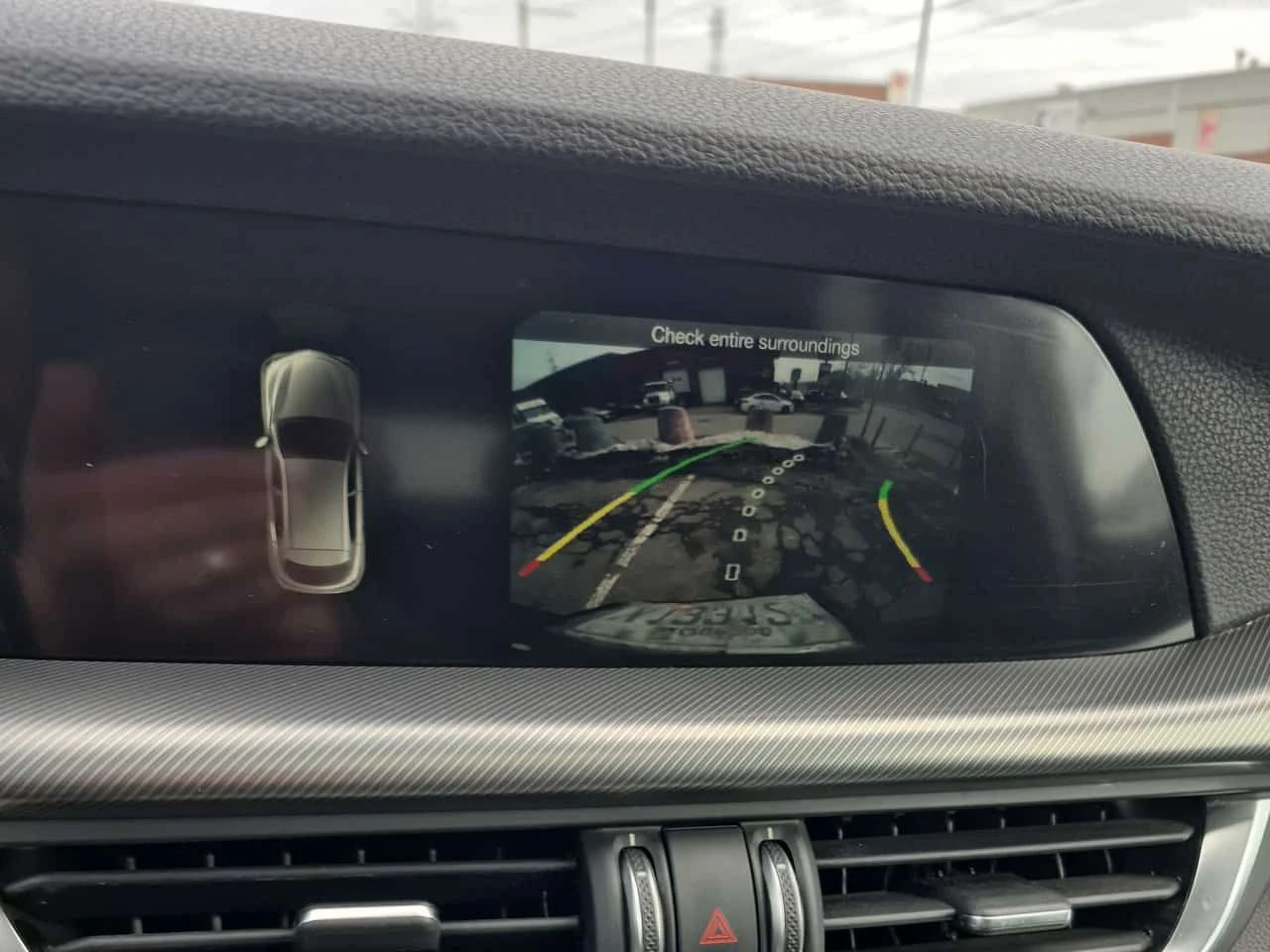 Alfa Romeo Stelvio  Sport /CAMERA/Harman Kardon , снимка 17 - Автомобили и джипове - 54080081