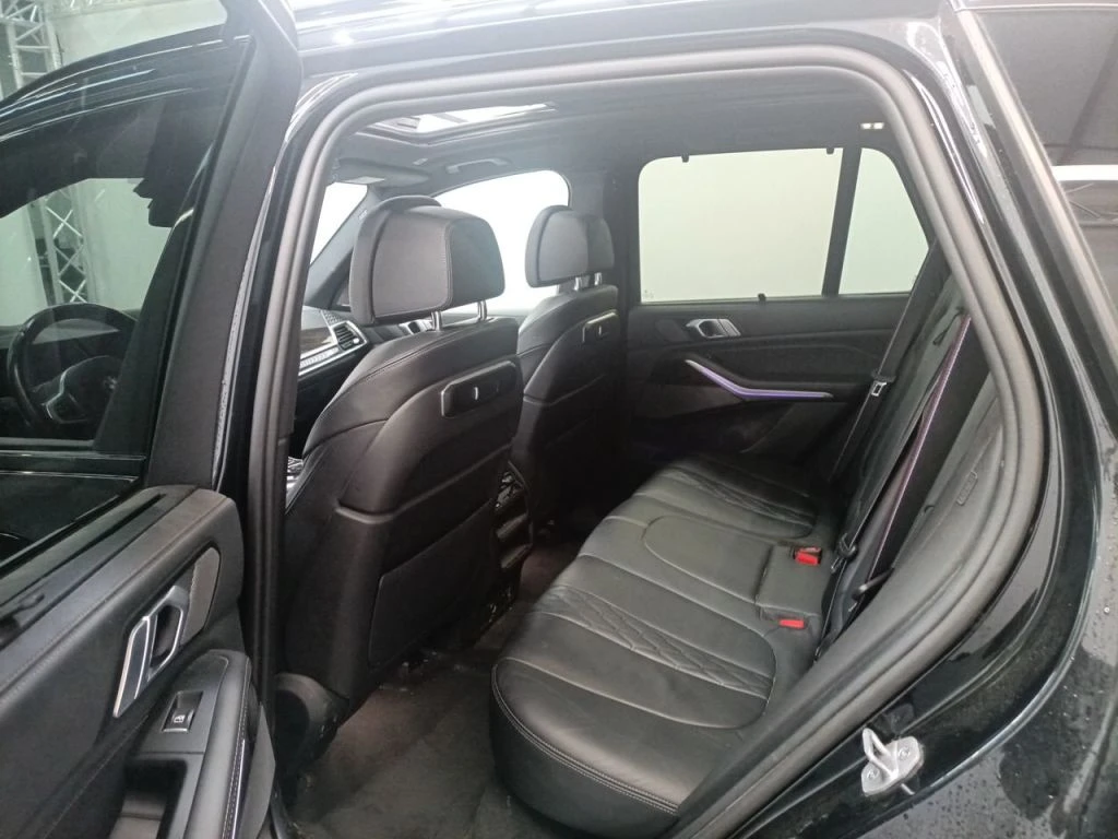 BMW X5 xDrive50e / M-sport / Shadow / Pano / SH / FULL , снимка 8 - Автомобили и джипове - 54837310