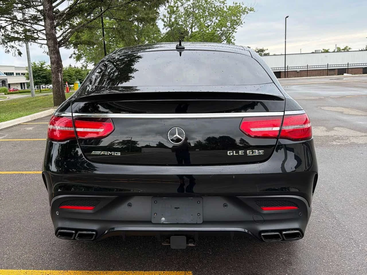 Mercedes-Benz GLE 63 S AMG * COUPE* АВТОКРЕДИТ БЕЗ ПЪРВОНАЧАЛНА ВНОСКА* , снимка 4 - Автомобили и джипове - 55603401