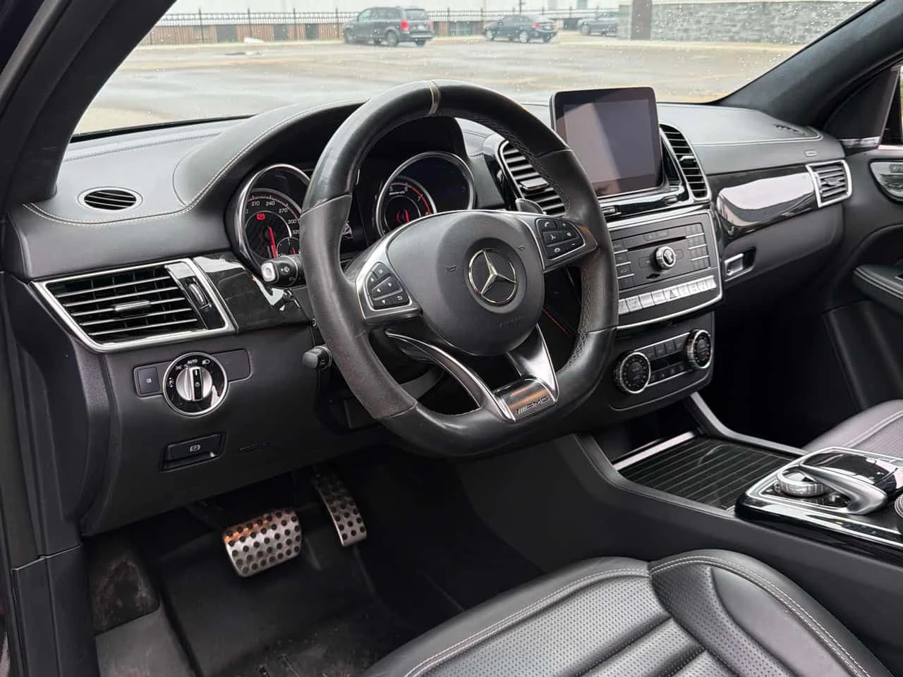 Mercedes-Benz GLE 63 S AMG * COUPE* АВТОКРЕДИТ БЕЗ ПЪРВОНАЧАЛНА ВНОСКА* , снимка 5 - Автомобили и джипове - 55603401