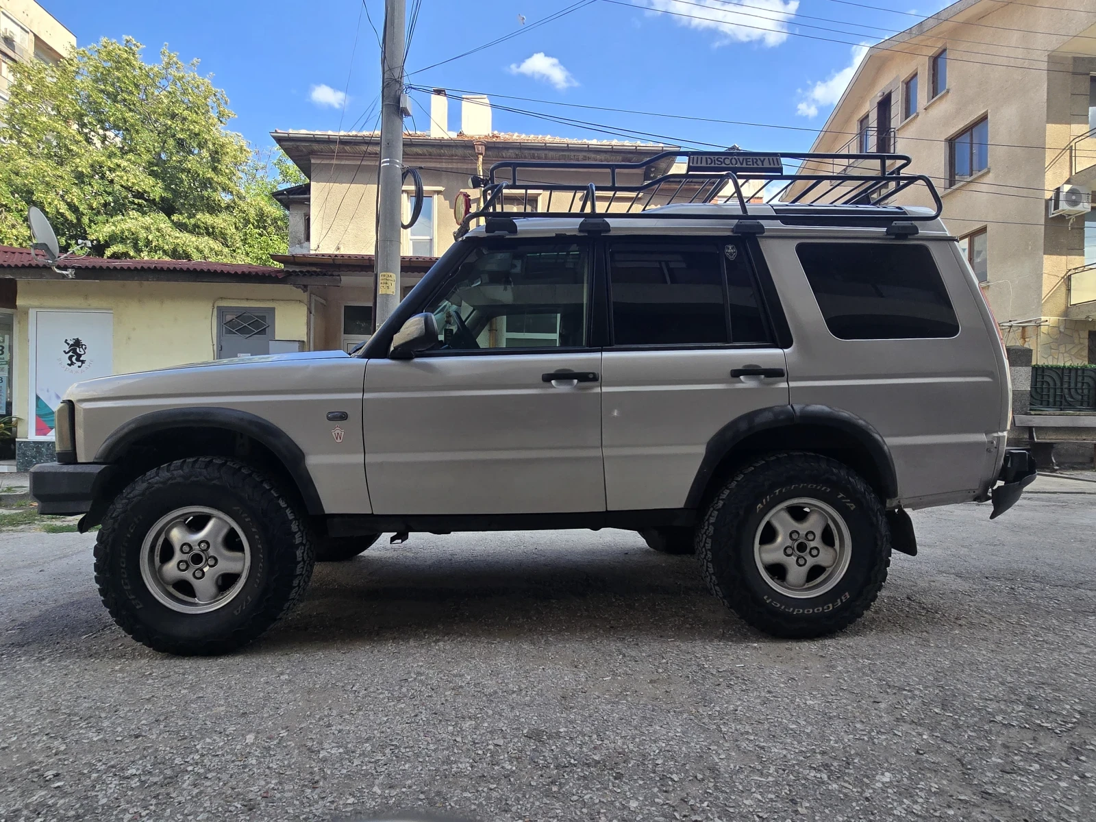 Land Rover Discovery, снимка 2 - Автомобили и джипове - 55656193