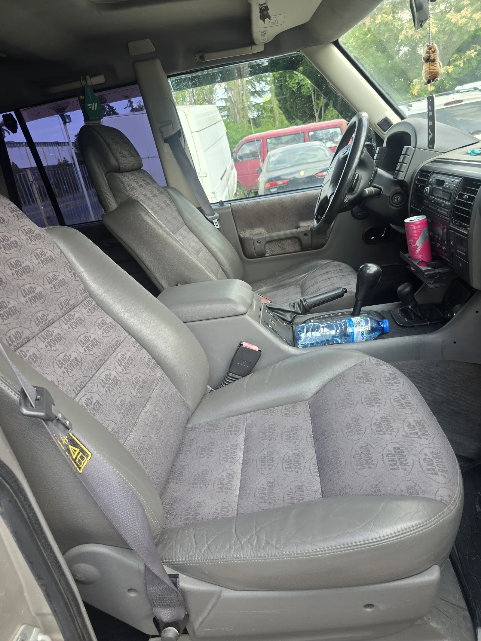 Land Rover Discovery, снимка 6 - Автомобили и джипове - 55656193