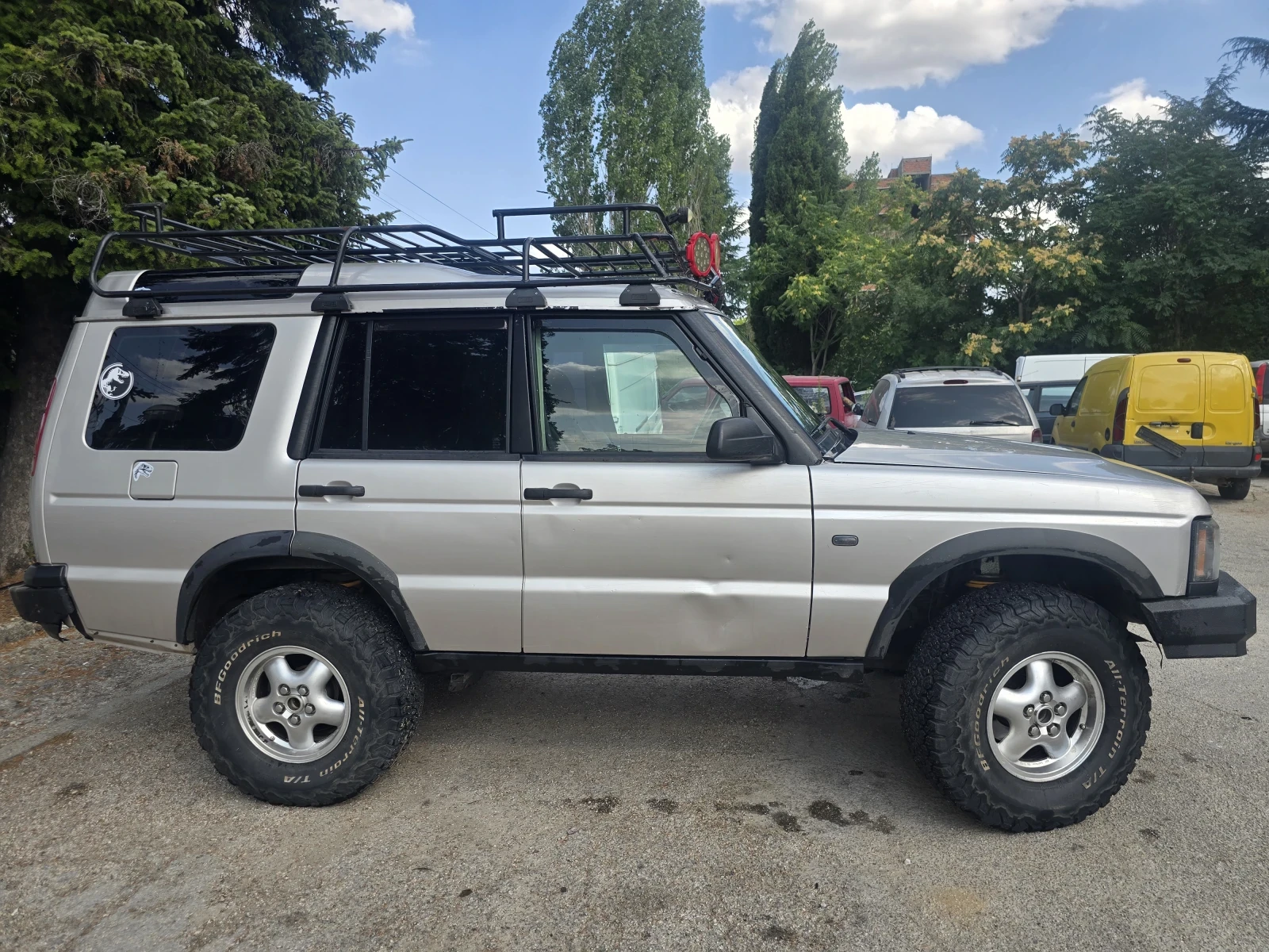 Land Rover Discovery, снимка 8 - Автомобили и джипове - 55656193