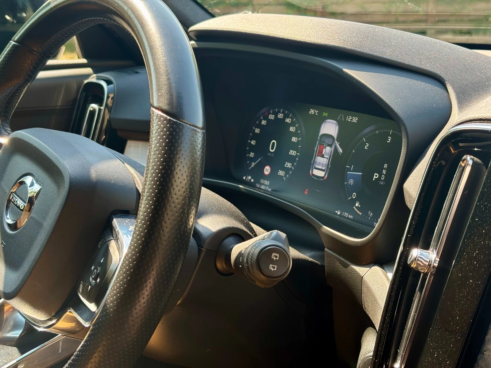 Volvo XC40 D4, снимка 9 - Автомобили и джипове - 56046554