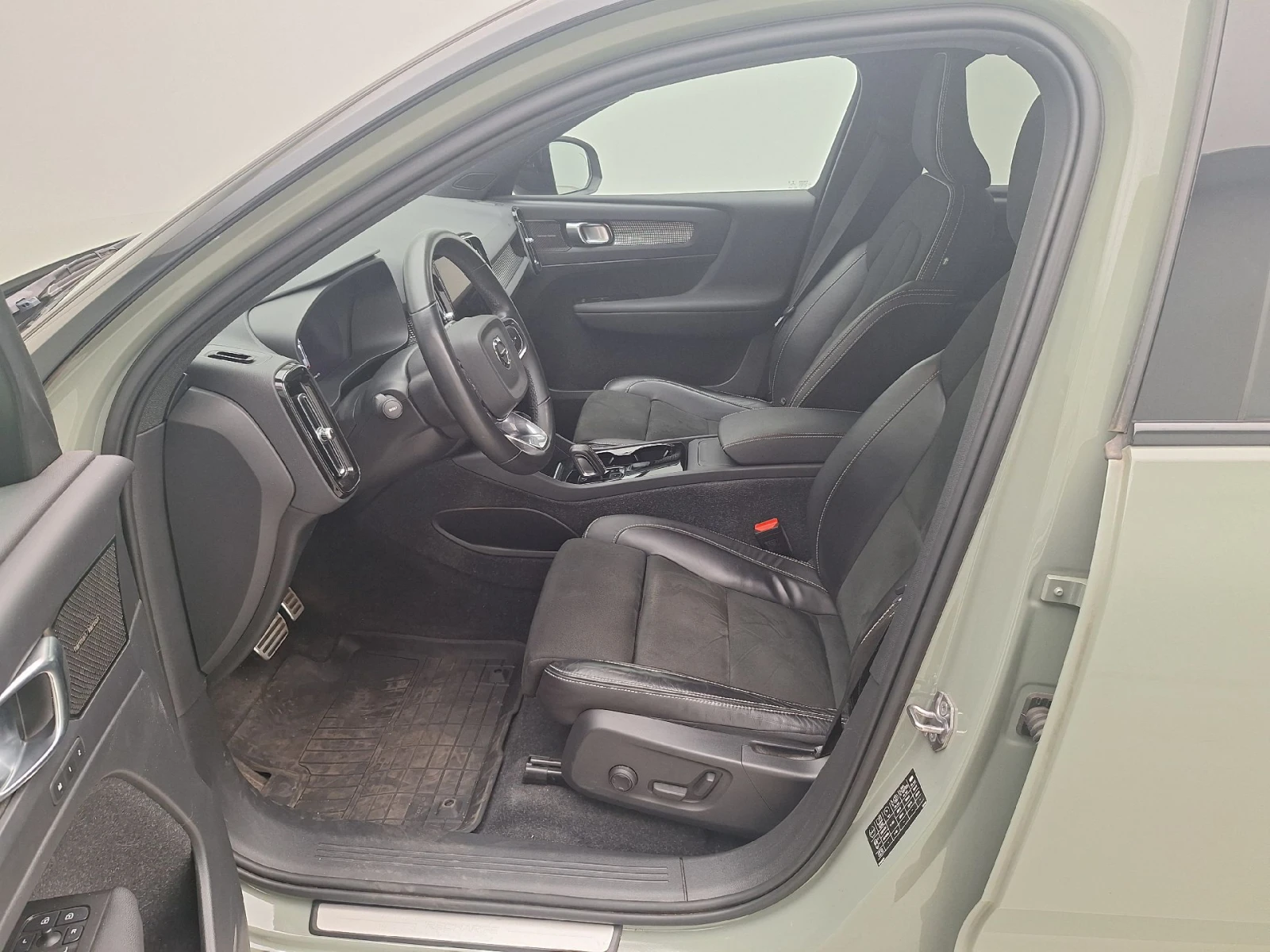 Volvo XC40 Recharge AWD R-Design Leather LED Navi 88.48% SoH | Mobile.bg � ����������� 7