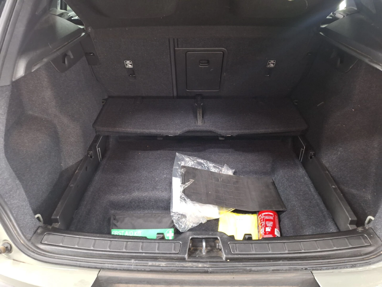Volvo XC40 Recharge AWD R-Design Leather LED Navi 88.48% SoH | Mobile.bg � ����������� 15