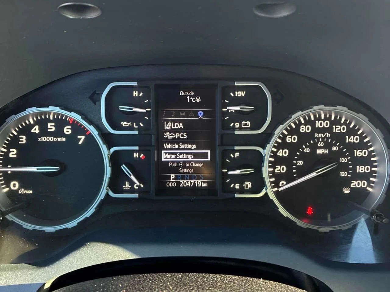 Toyota Tundra, снимка 8 - Автомобили и джипове - 56716761