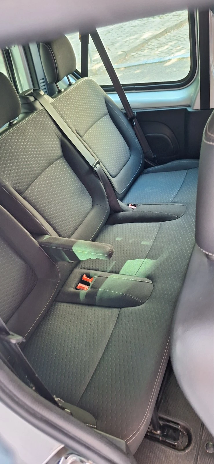 Opel Vivaro, снимка 3 - Бусове и автобуси - 52956905