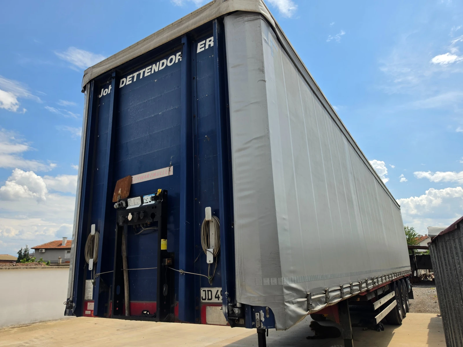 Daf XF 105 + РЕМАРКЕ ШВАРЦ МЮЛЕР, снимка 12 - Камиони - 54831567