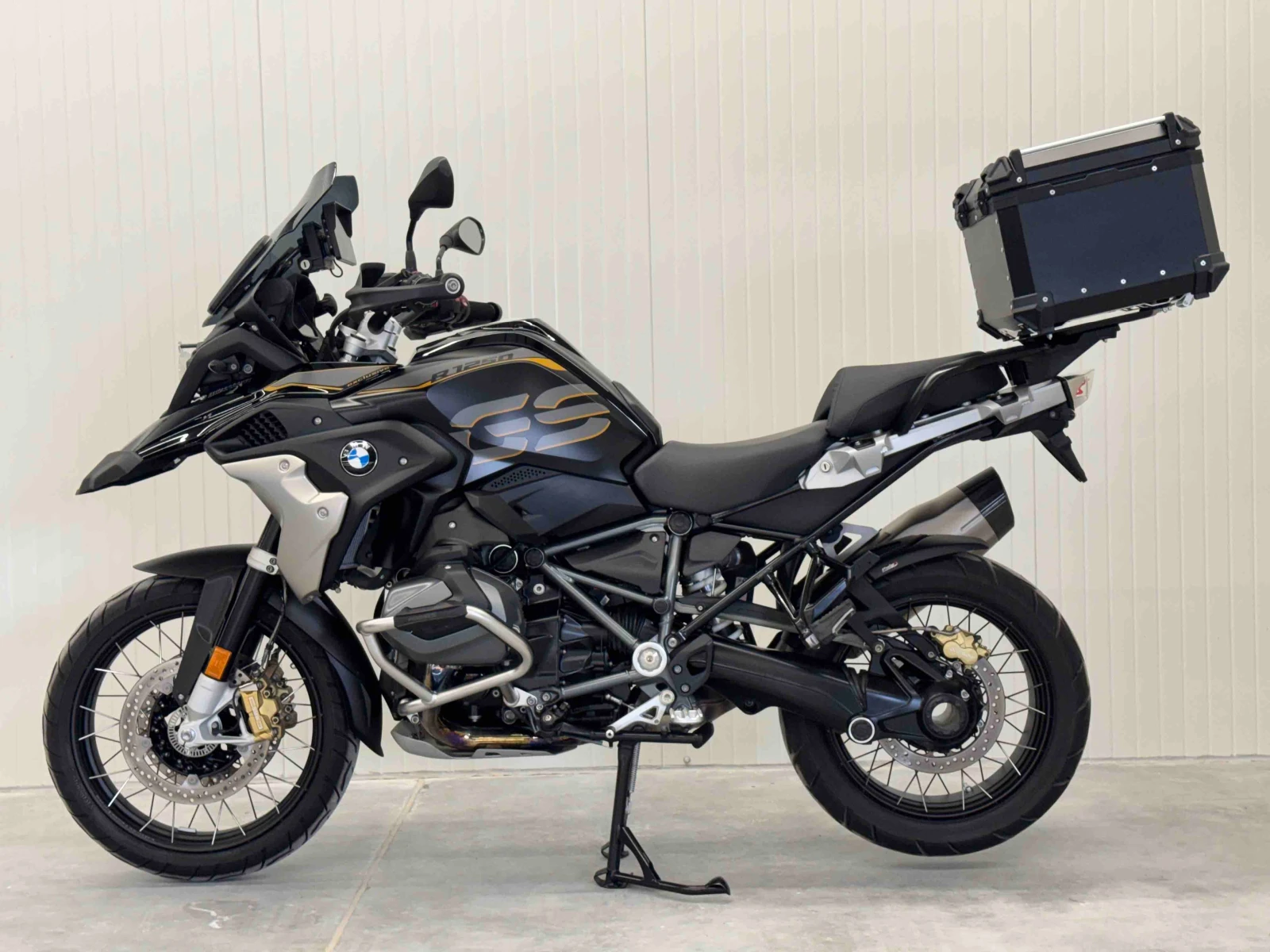 BMW R 1250GS Exclusive Low Suspension - изображение 6