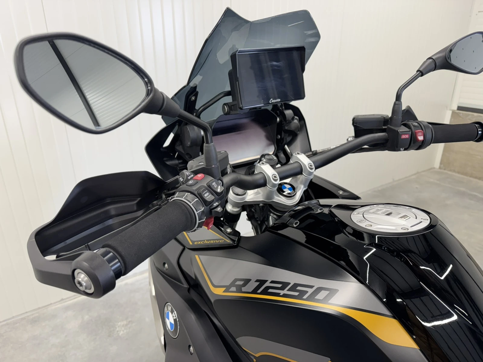 BMW R 1250GS Exclusive Low Suspension - изображение 10