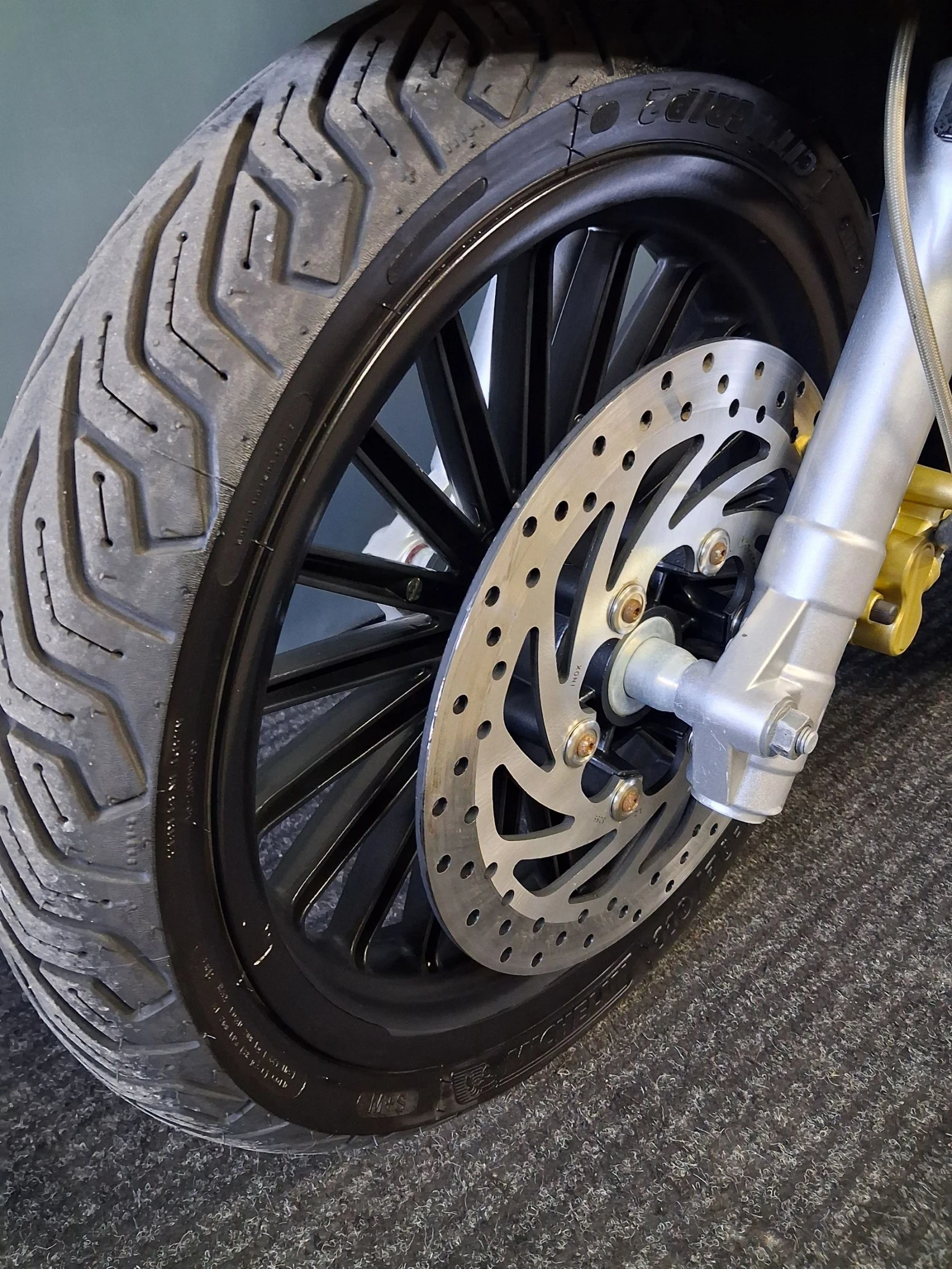 Piaggio Beverly 300i 18000km, снимка 13 - Мотоциклети и мототехника - 53839747