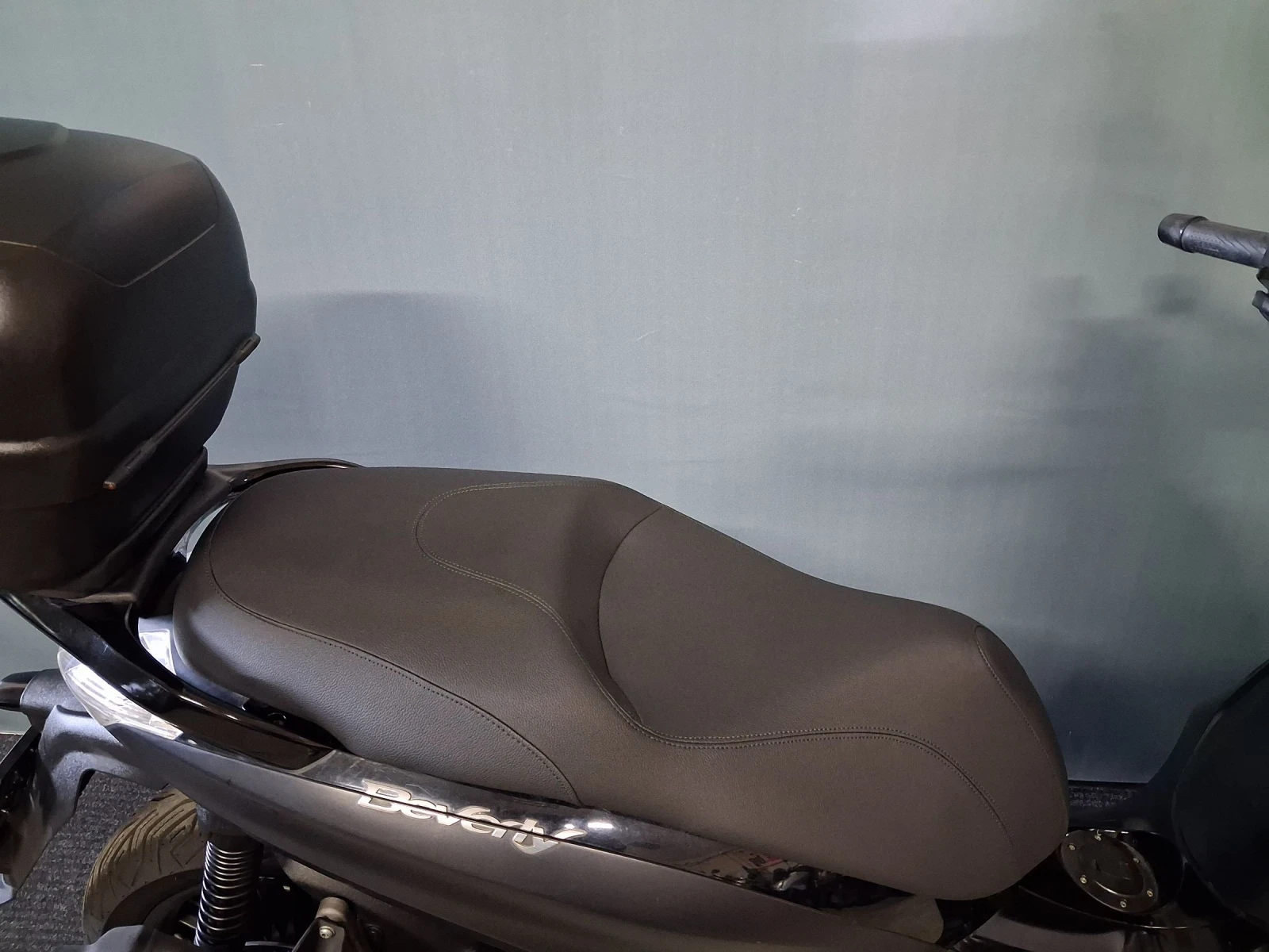 Piaggio Beverly 300i 18000km, снимка 11 - Мотоциклети и мототехника - 53839747