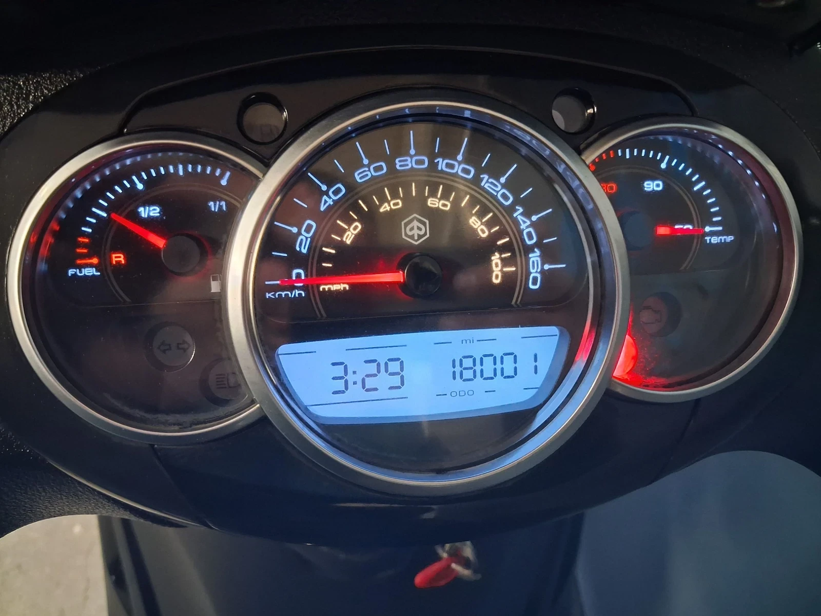 Piaggio Beverly 300i 18000km, снимка 14 - Мотоциклети и мототехника - 53839747