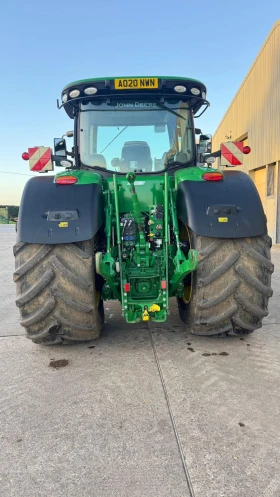 ����� �� �������� �� ������� John Deere 8400R ������ � ������� ����� 3.8%