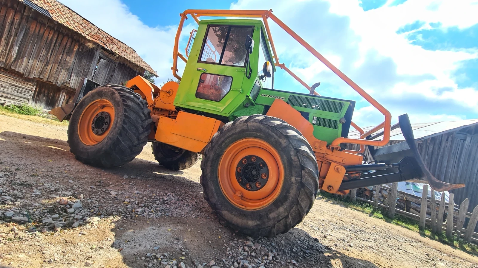 Специализирани машини Машини за дърводобив Mb trac 900 - изображение 3