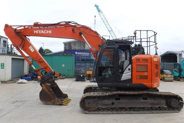  Hitachi ZAXIS 225 USLC-5B | Mobile.bg   7