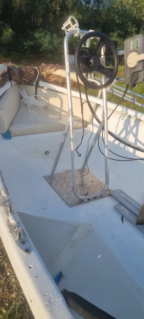 Лодка Собствено производство 4м., снимка 3