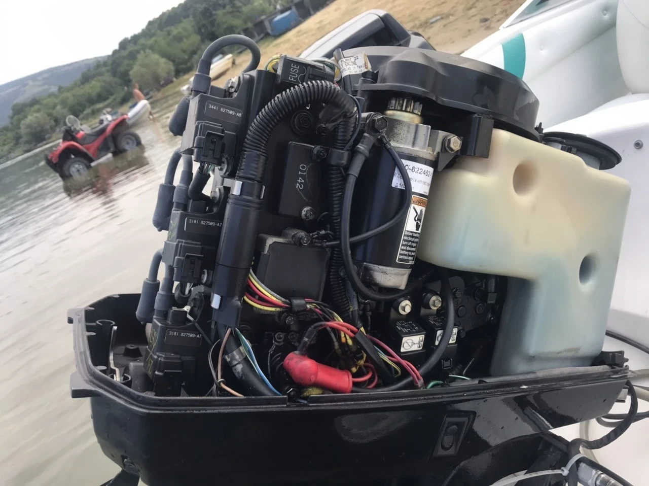 Моторна яхта Quicksilver 470 sport - изображение 10