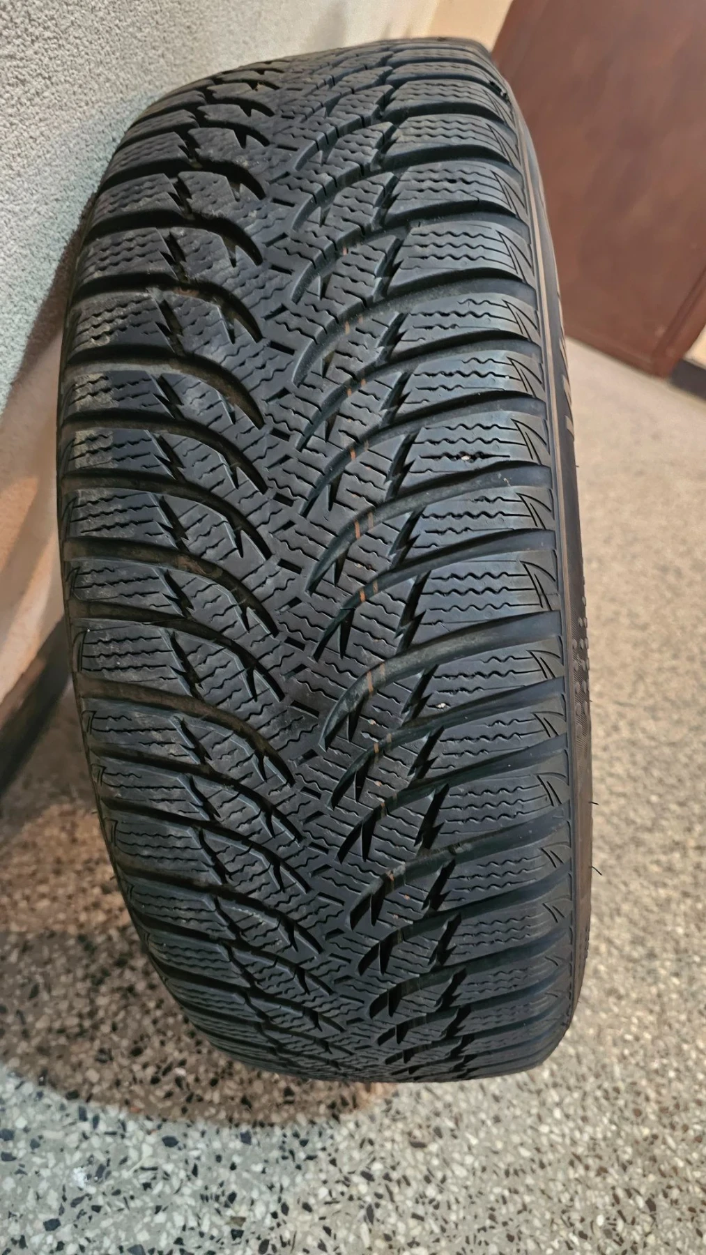 Гуми с джанти Kumho 205/55R16, снимка 10 - Гуми и джанти - 51957248