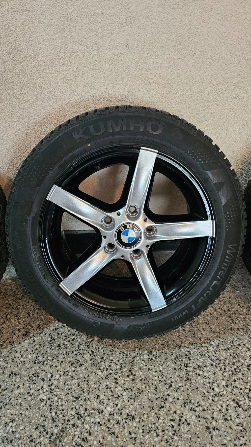 Гуми с джанти Kumho 205/55R16, снимка 4 - Гуми и джанти - 51957248