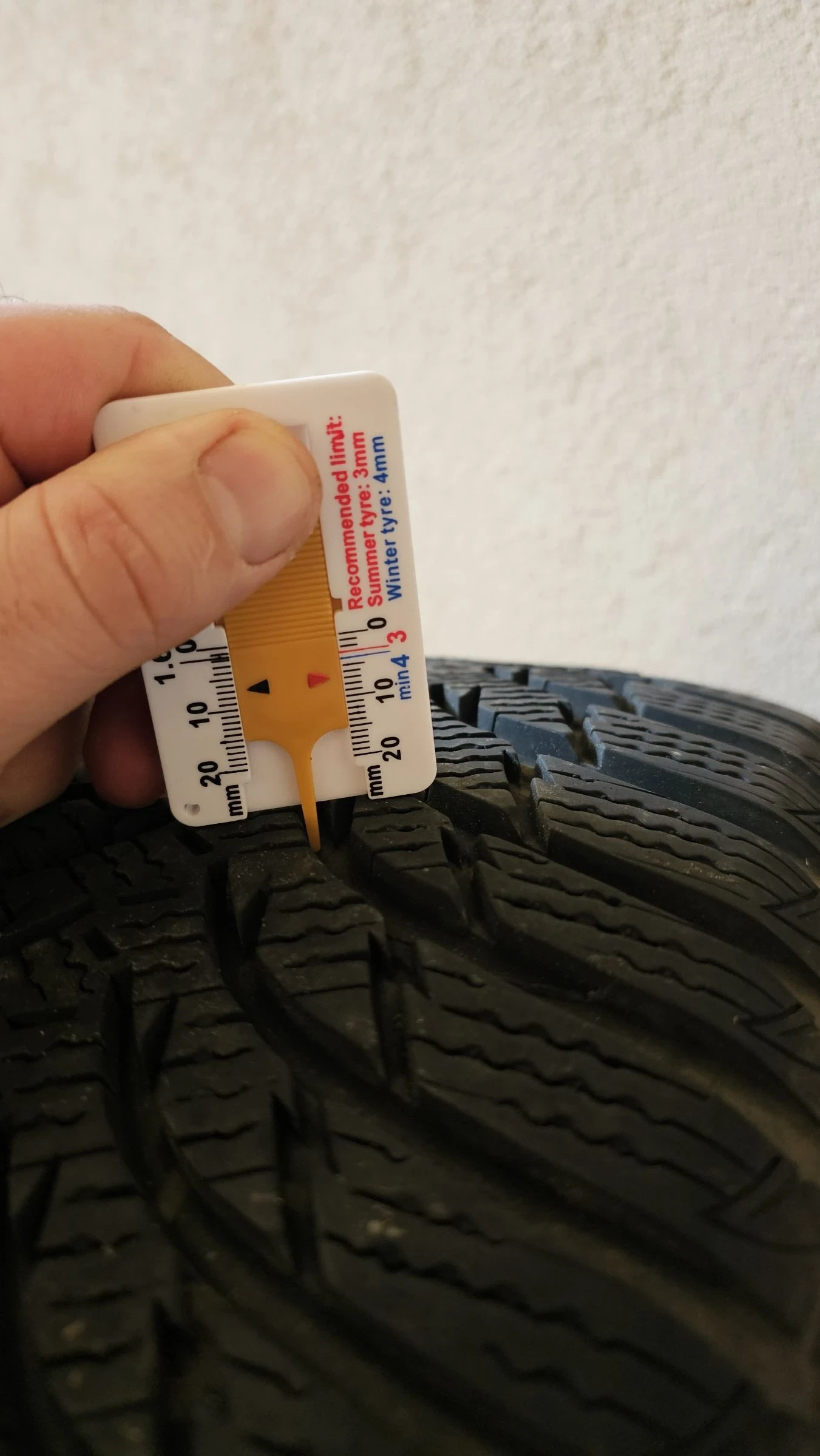 ���� � ������ 205/55R16 �� BMW 320 | Mobile.bg � ����������� 5