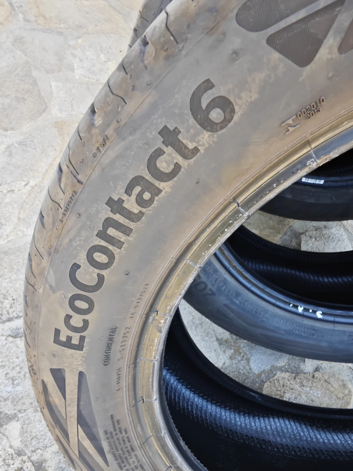Гуми Летни 205/55R17, снимка 2 - Гуми и джанти - 55241125