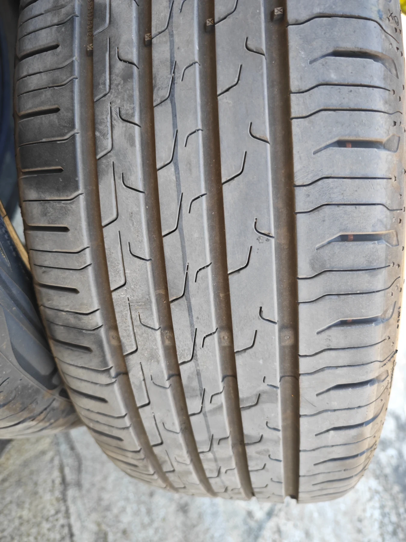 Гуми Летни 205/55R17, снимка 5 - Гуми и джанти - 55241125
