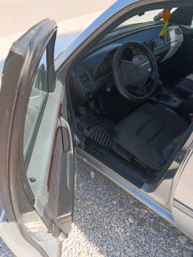 Mercedes-Benz C 250, снимка 12