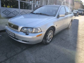     Volvo S40