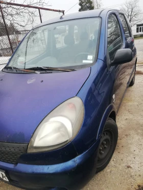 Toyota Yaris Verso, снимка 2