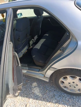 Mercedes-Benz C 250 - 2500 € / 4889.57 лв. - 51319705 13