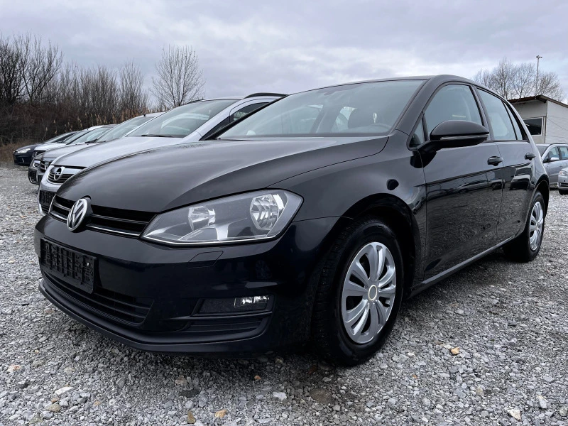 VW Golf Обслужен , снимка 2 - Автомобили и джипове - 39073447