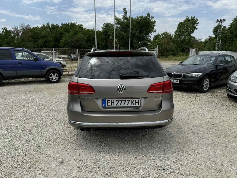 VW Passat B7 Highline 2.0 TDI Bluemotion, снимка 6 - Автомобили и джипове - 46388573