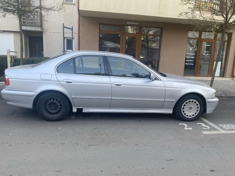 BMW 530 3.0 193k.s E39 напълно обслуженa, снимка 4 - Автомобили и джипове - 48163673