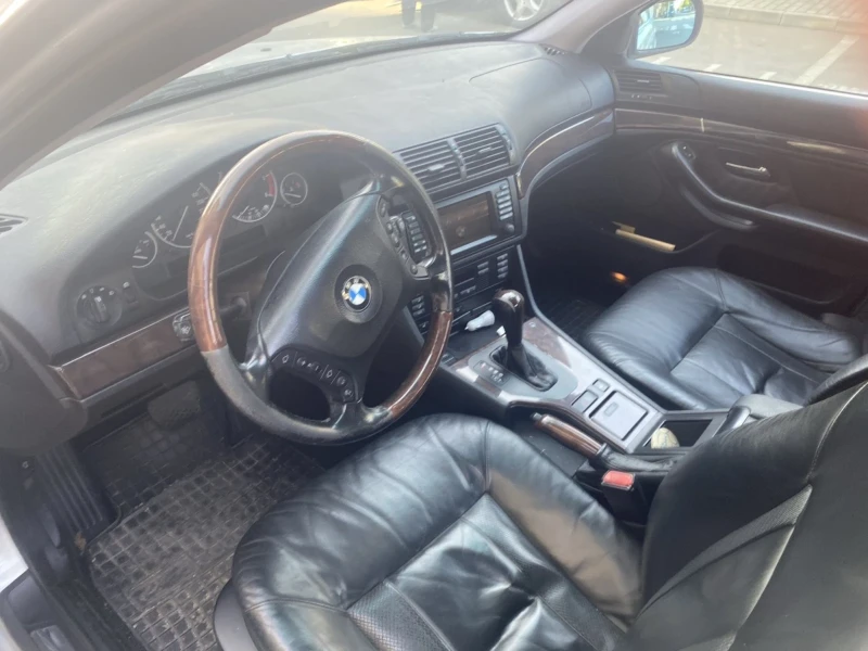 BMW 530 3.0 193k.s E39 напълно обслуженa, снимка 5 - Автомобили и джипове - 48163673