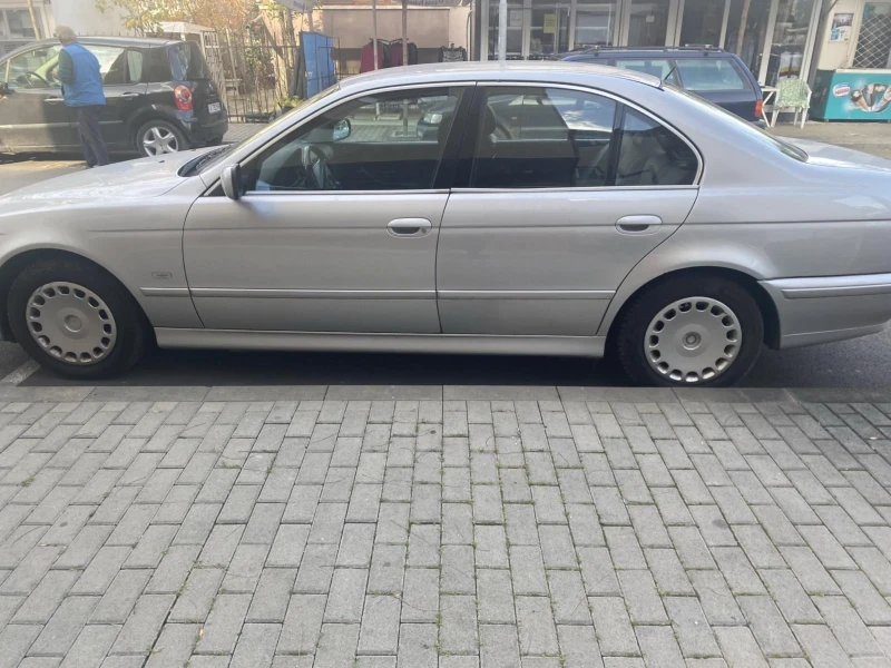 BMW 530 3.0 193k.s E39 напълно обслуженa, снимка 3 - Автомобили и джипове - 48163673