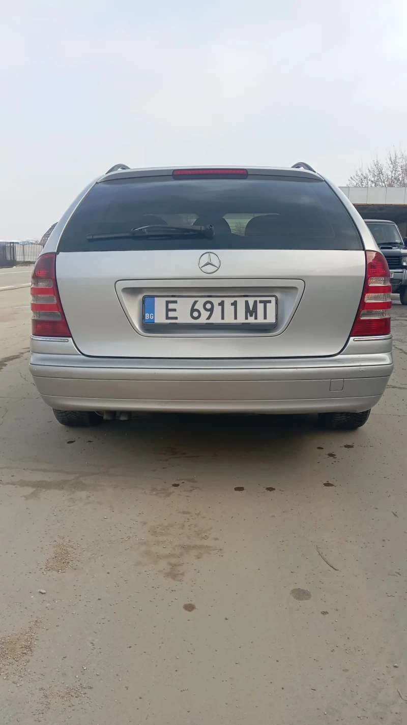 Mercedes-Benz C 220 2, 2 cdi facelift, снимка 2 - Автомобили и джипове - 48729060