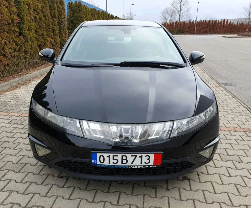 Honda Civic 1.8 i-V&#39;tec, снимка 2 - Автомобили и джипове - 49138872