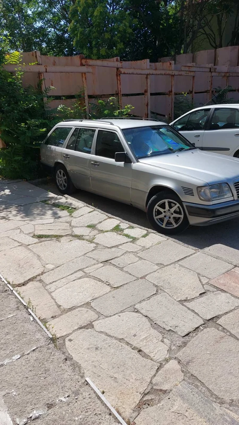 Mercedes-Benz 124, снимка 1 - Автомобили и джипове - 49262910