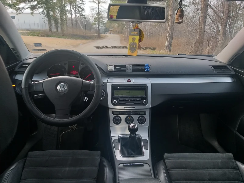 VW Passat B6, снимка 14 - Автомобили и джипове - 49275673