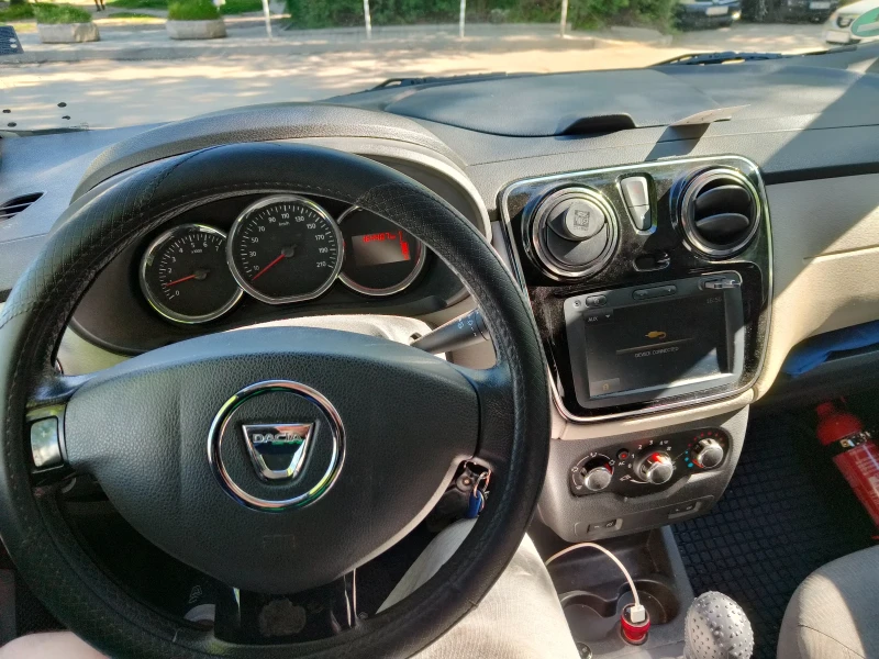 Dacia Lodgy, снимка 6 - Автомобили и джипове - 52182018