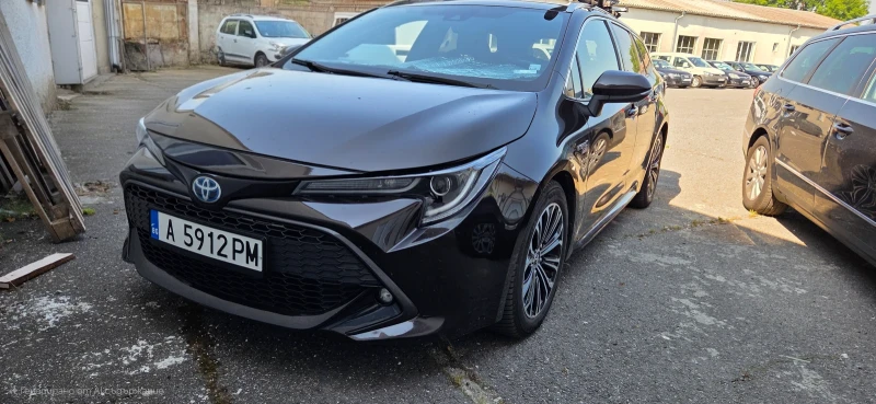 Toyota Corolla 2.0 hybrid  184