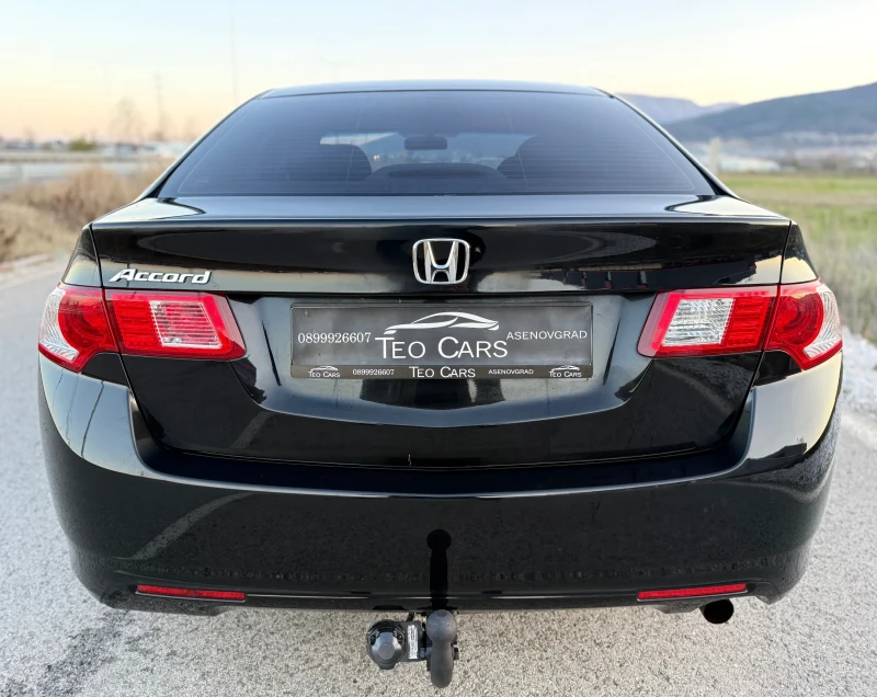Honda Accord 2.0 i-VTEC 155к.с CLIMATRONIC / PODGREV, снимка 6 - Автомобили и джипове - 52698283