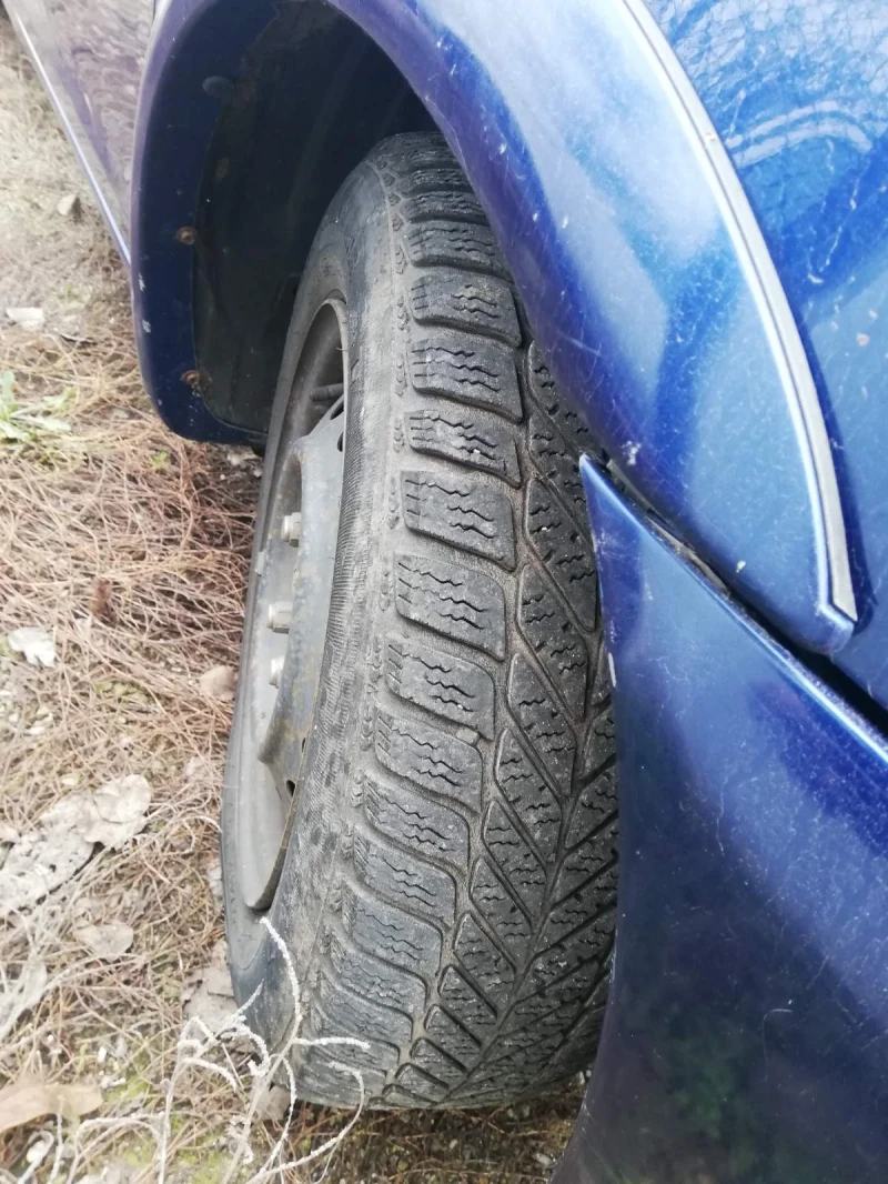 Toyota Yaris Verso, снимка 4 - Автомобили и джипове - 52866485